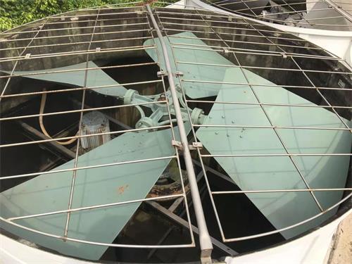 大扭角超靜音<a href=http://www.tzhtuan.com/tags23_0.html target=_blank class=infotextkey>冷卻塔風(fēng)機(jī)</a>