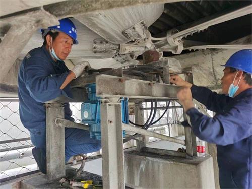 <a href=http://www.tzhtuan.com/tags23_0.html target=_blank class=infotextkey>冷卻塔風(fēng)機(jī)</a>噪聲控制