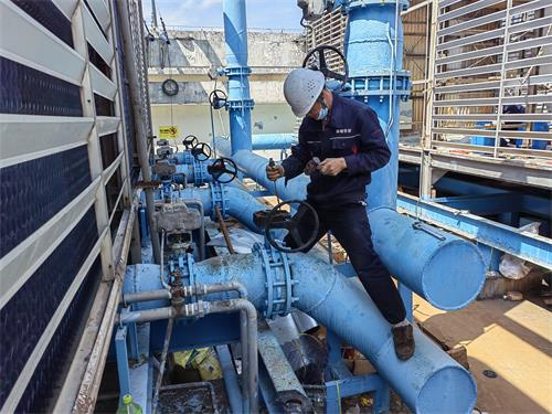 原來(lái)這就是閉式冷卻塔的工作原理(工業(yè)閉式冷卻塔原理)