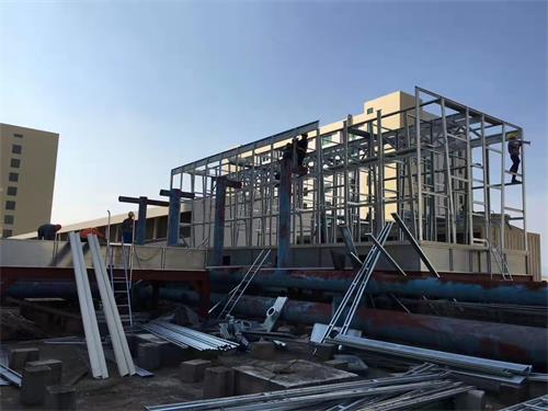 玻璃鋼<a href=http://www.tzhtuan.com/tags5_0.html target=_blank class=infotextkey>橫流冷卻塔</a>